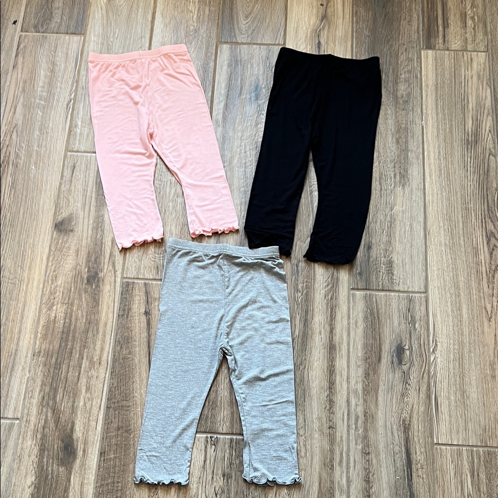 Kids' Multi-Color Capri Leggings Set scalloped bottoms